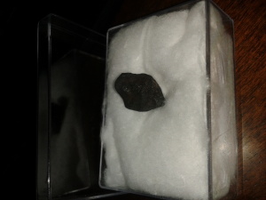Meteorite di Chelyabinsk, Russia. Esemplare CH6071 di 2,82 grammi.